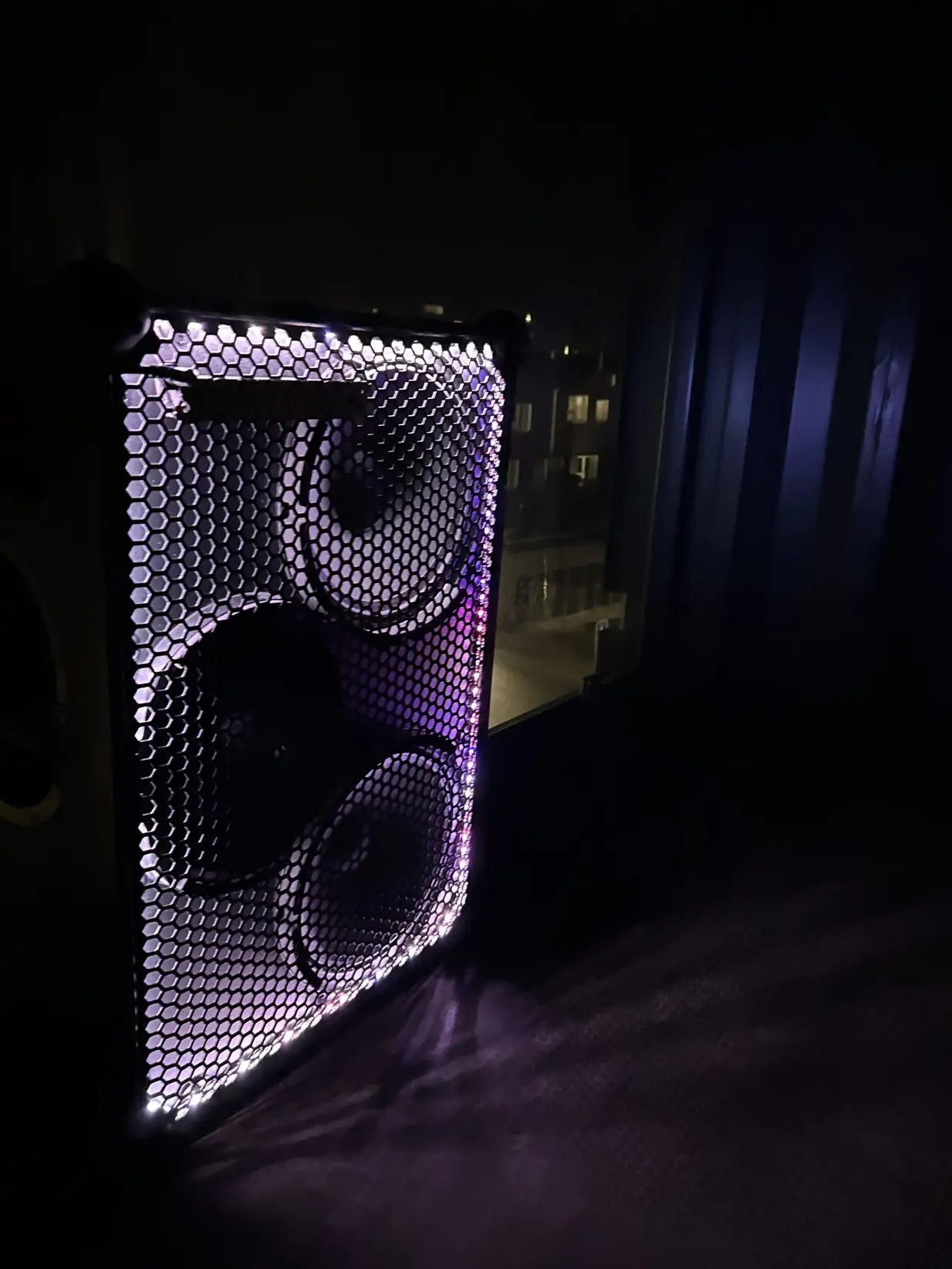 Soundboks med SOUNDGLOW LED-kit